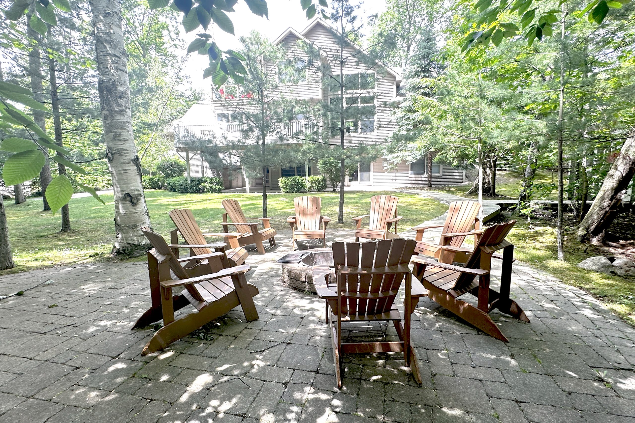 fire pit and backyard view amongst the arbor vacation rental