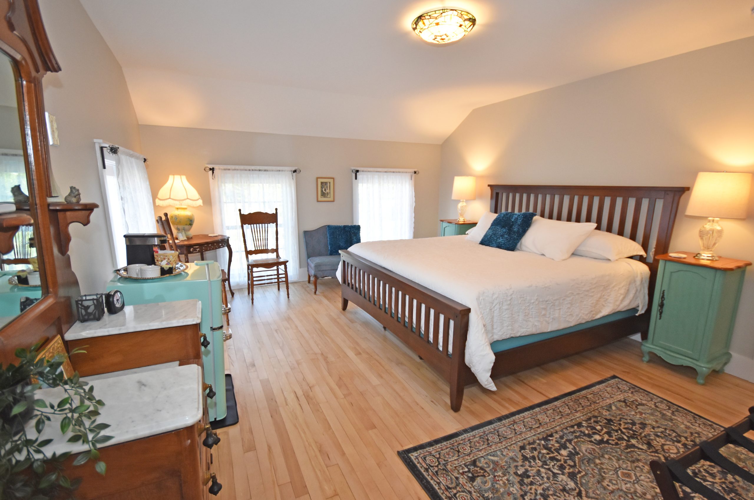 rooms to stay at sleeping bear inn